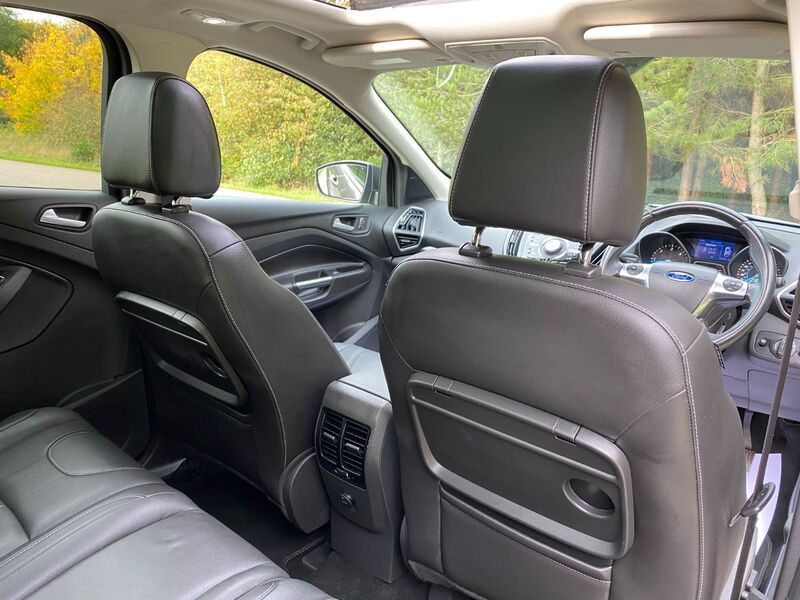 FORD KUGA