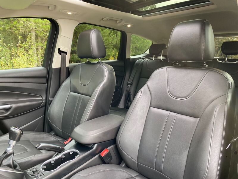 FORD KUGA