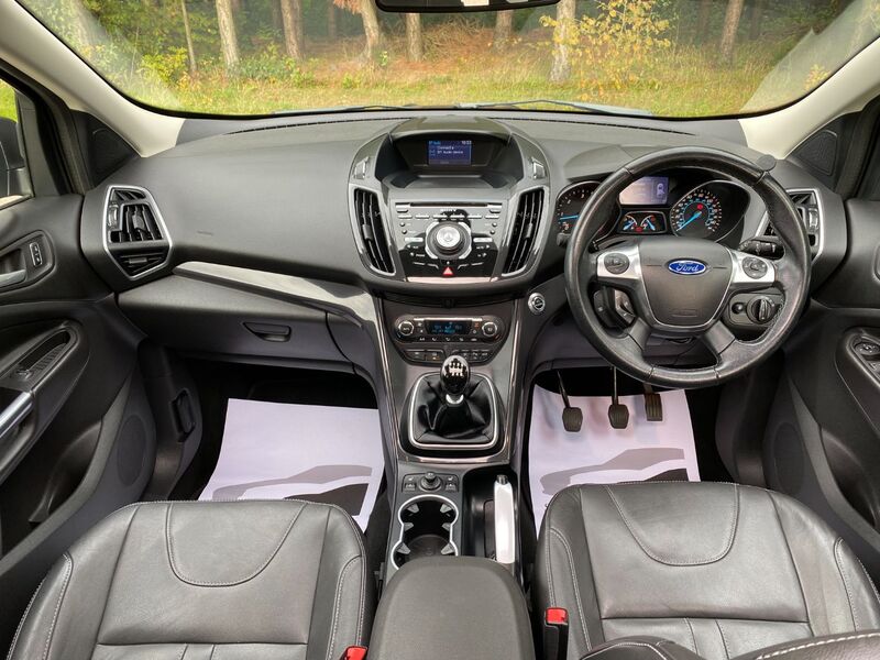 FORD KUGA