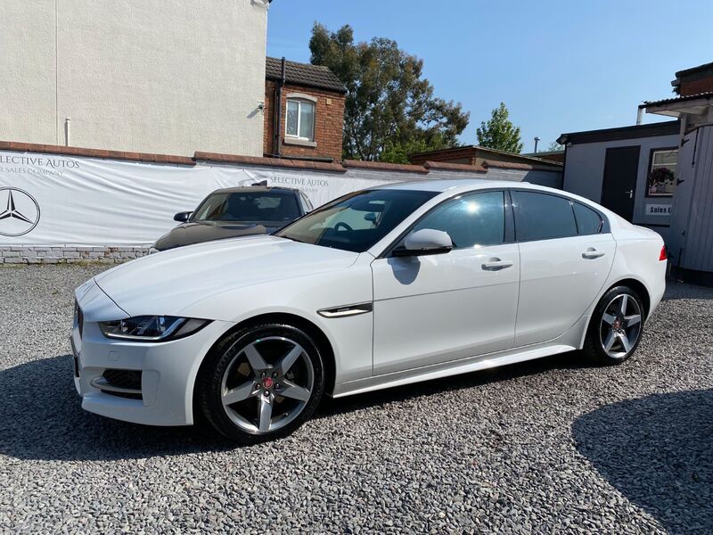 JAGUAR XE