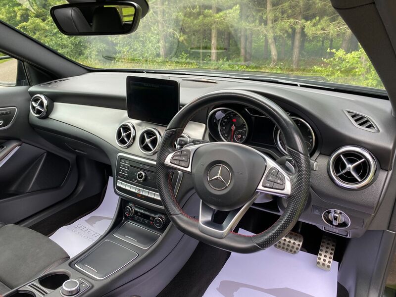 MERCEDES-BENZ GLA CLASS